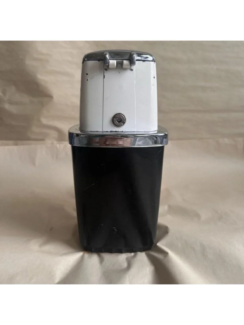 Vintage Counter Top Ice Crusher Hand Crank MCM Retro Kitchen Ivory Black Silver